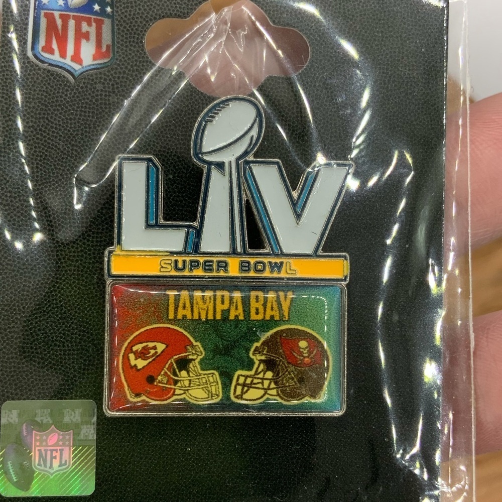 Tampa Bay Super Bowl LIV Pin Set Collector